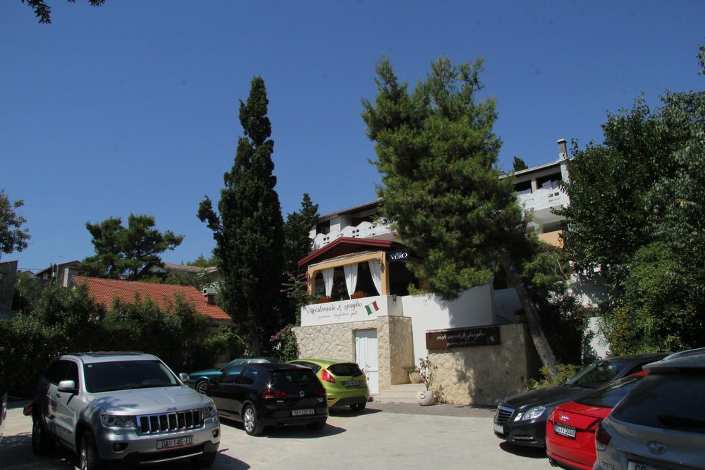 Novalja Guesthouse Economy Rooms 외부 사진